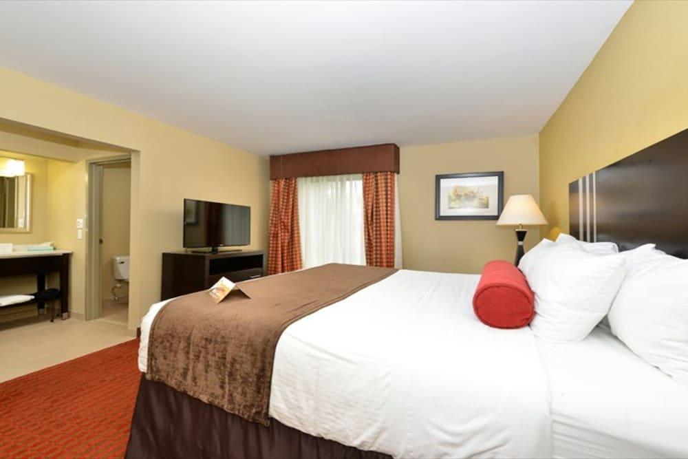 Quality Suites Nashville Airport Exterior foto